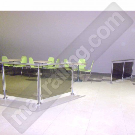 Иноксови парапети със стъкло